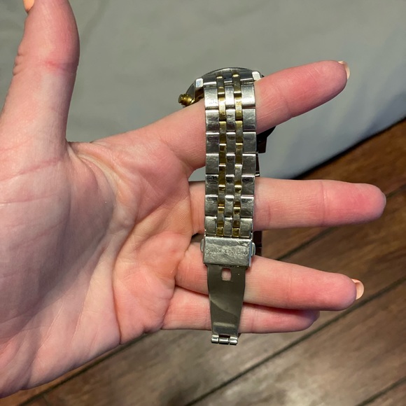 Michael Kors watch - Picture 3 of 4